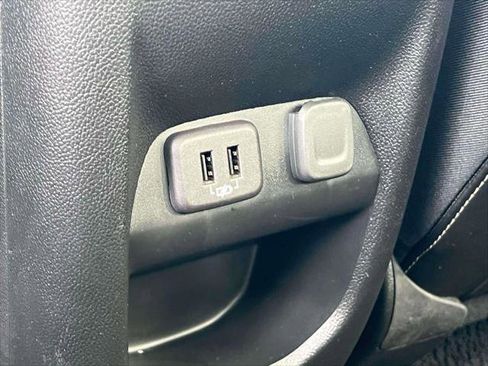 Used 2022 GMC Canyon Denali image 14