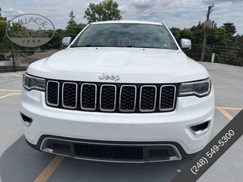 Used 2017 Jeep Grand Cherokee Limited w/ Luxury Group II AWD/4WD image 2