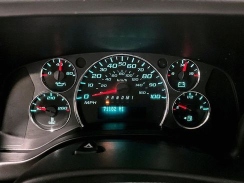 Used 2017 Chevrolet Express 2500 image 11