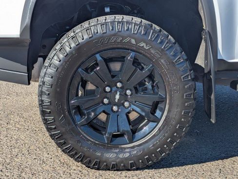 Used 2022 Chevrolet Colorado ZR2 w/ ZR2 Dusk Special Edition AWD/4WD image 42