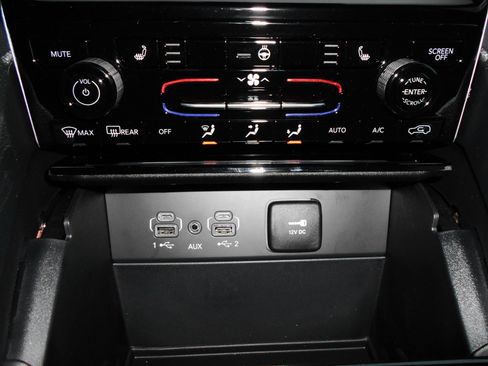 New 2025 Jeep Grand Cherokee Limited w/ Black Appearance Package AWD/4WD image 22