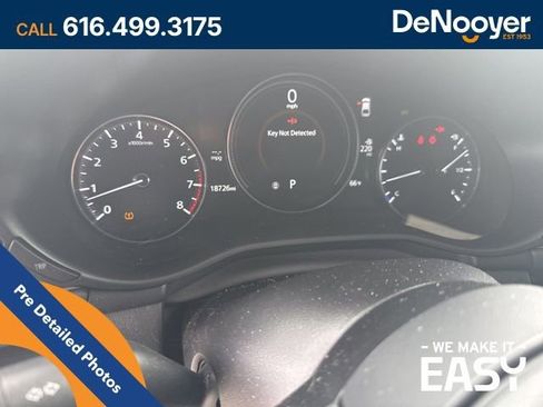 Used 2023 MAZDA MAZDA3 s FWD image 8