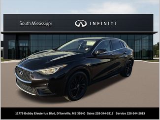 Used 2017 INFINITI QX30 video 1