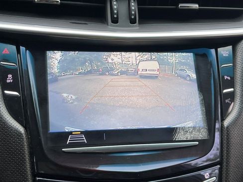 Used 2019 Cadillac XTS Luxury image 27