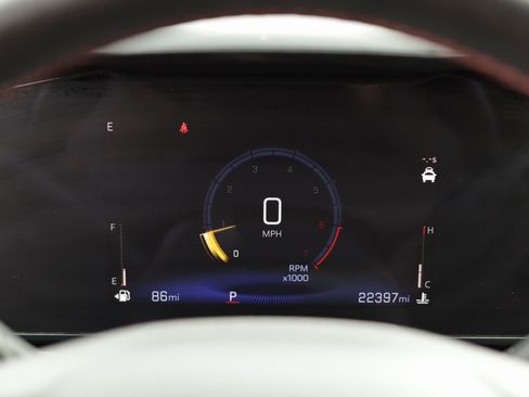 Used 2025 Chevrolet Trax RS w/ Driver Confidence Package image 11