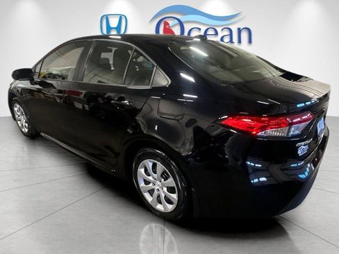 Used 2024 Toyota Corolla LE image 5