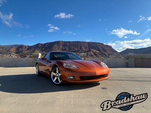 Used 2007 Chevrolet Corvette Coupe w/ Preferred Equipment Group image 2