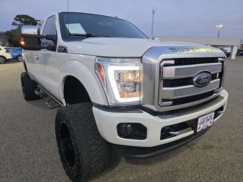 Used 2015 Ford F250 Platinum image 2