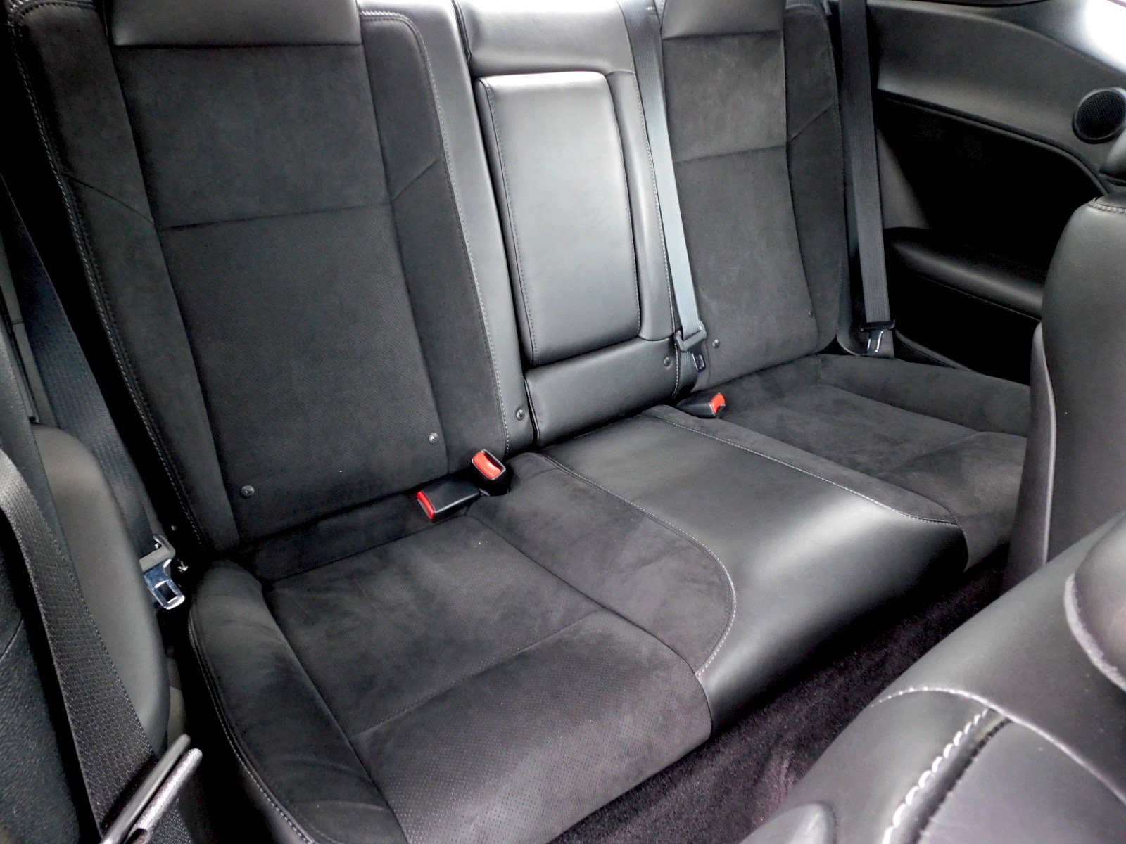 Used 2018 Dodge Challenger R/T Scat Pack RWD image 16