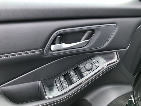 New 2026 Nissan Rogue SV image 21