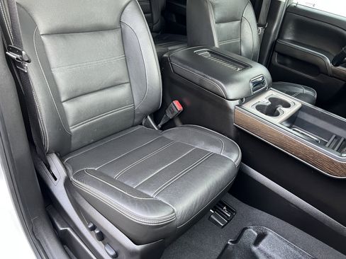 Used 2019 GMC Sierra 2500 Denali image 24