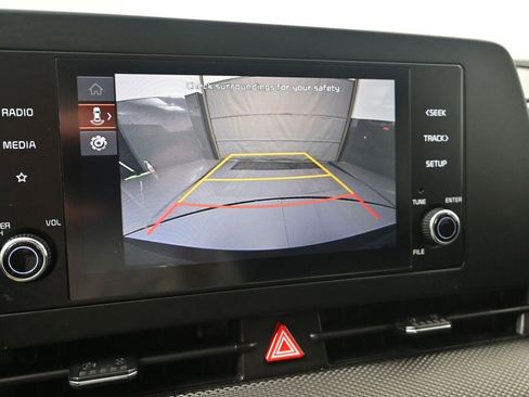 Certified 2024 Kia Sportage LX image 17