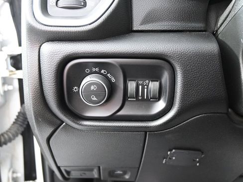 Used 2024 RAM 2500 Laramie AWD/4WD image 24
