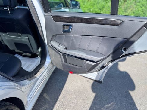 Used 2010 Mercedes-Benz E 63 AMG Sedan image 16