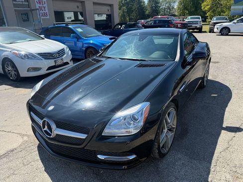 Used 2013 Mercedes-Benz SLK 250 w/ Premium I Pkg image 2