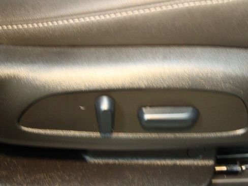 Used 2023 Chevrolet Blazer LT image 10