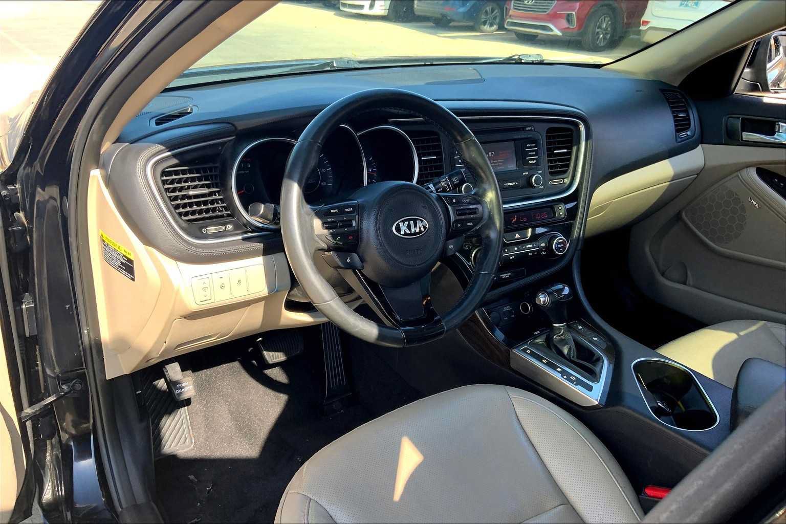 Used 2015 Kia Optima EX w/ EX Premium Package FWD image 18