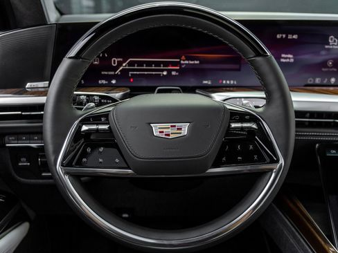 Used 2026 Cadillac Escalade ESV Platinum Sport w/ LPO, Floor Liner Package image 26