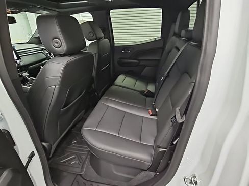 New 2026 GMC Canyon Elevation w/ Convenience Package image 32