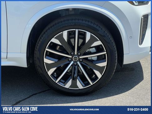 Used 2026 Volvo XC90 B6 Plus w/ Protection Package Premier AWD/4WD image 6