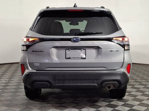 Used 2025 Subaru Forester Touring AWD/4WD image 8