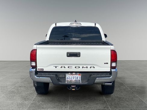 Used 2020 Toyota Tacoma SR5 image 4