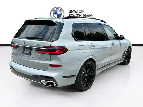 Certified 2024 BMW X7 xDrive40i w/ M Sport Package AWD/4WD image 7