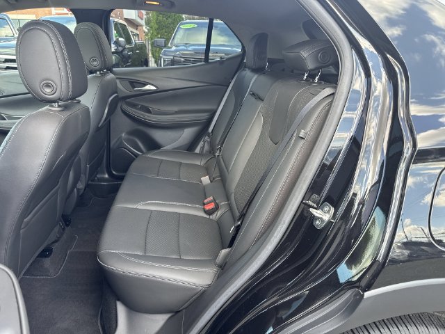 Used 2023 Buick Encore GX Essence w/ Experience Buick Package FWD image 23