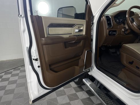 Used 2020 RAM 2500 Laramie w/ Protection Group image 12