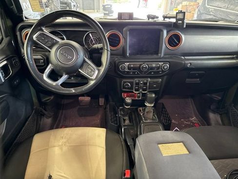 Used 2023 Jeep Gladiator Mojave AWD/4WD image 6