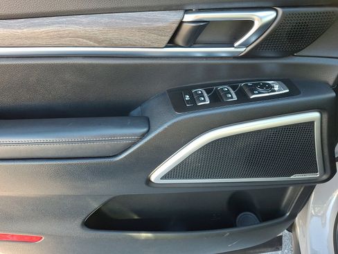 Used 2022 Kia Telluride EX w/ EX Premium Package image 13