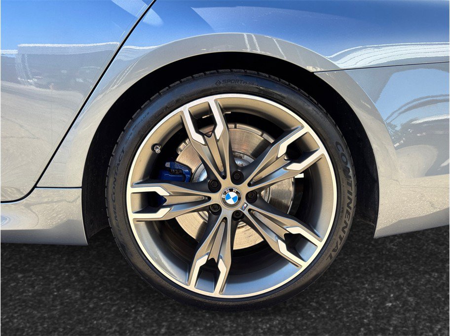 Used 2020 BMW M550i xDrive w/ Executive Package AWD/4WD image 15