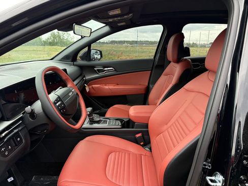 New 2026 Kia Sportage SX image 11
