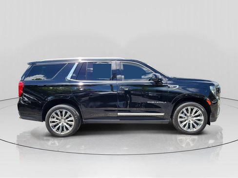 Used 2022 GMC Yukon Denali w/ Denali Premium Package AWD/4WD image 8