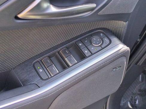 Used 2024 Lexus GX 550 AWD/4WD image 15