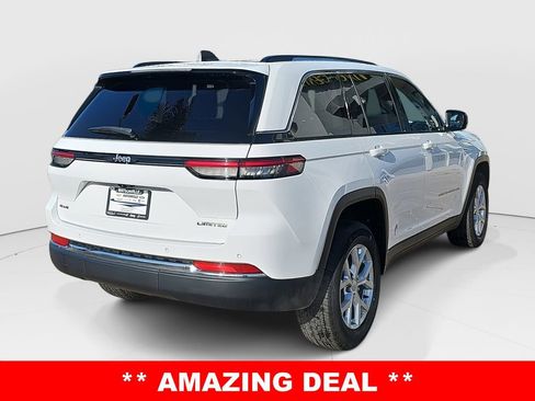 Used 2023 Jeep Grand Cherokee Limited image 3