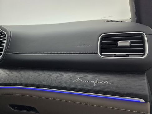 New 2026 Mercedes-Benz Maybach GLS 600 4MATIC image 15