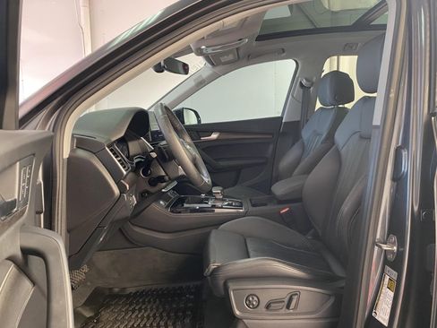 Used 2023 Audi Q5 e Premium Plus w/ Premium Plus Package AWD/4WD image 23