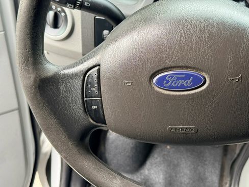 Used 2013 Ford E-150 and Econoline 150 w/ PWR Group RWD image 22
