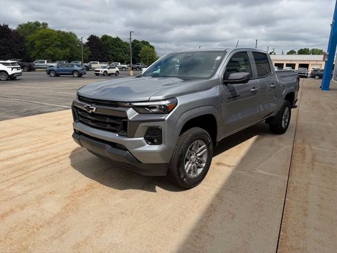 New 2026 Chevrolet Colorado LT w/ LT Convenience Package AWD/4WD image 7