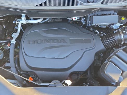 Used 2022 Honda Pilot TrailSport image 13