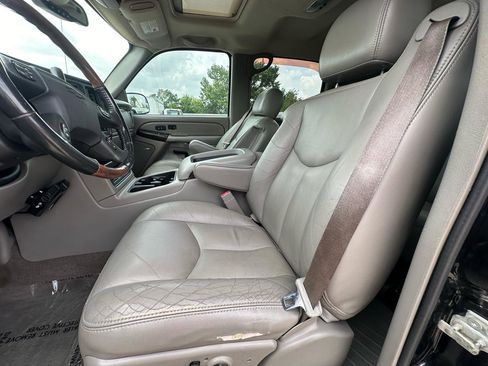 Used 2007 Chevrolet Silverado 1500 LT w/ Onstar Plus Package image 19