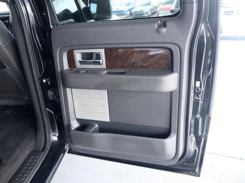 Used 2013 Ford F150 Platinum RWD image 32