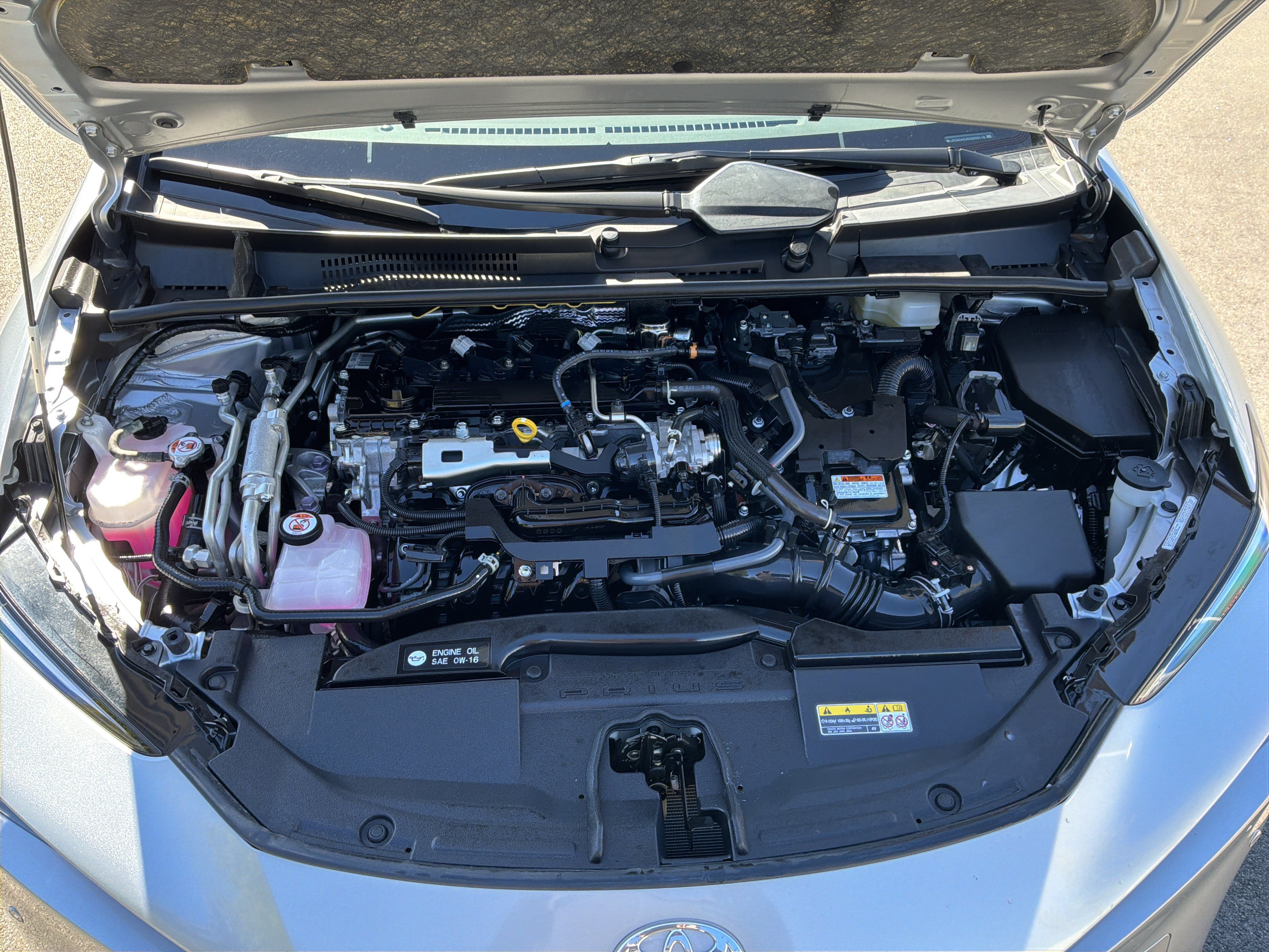 Used 2025 Toyota Prius Plug-In Hybrid w/ Limited Premium Package FWD image 34