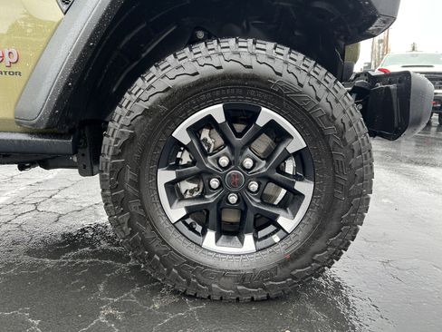 Used 2026 Jeep Gladiator Rubicon AWD/4WD image 11