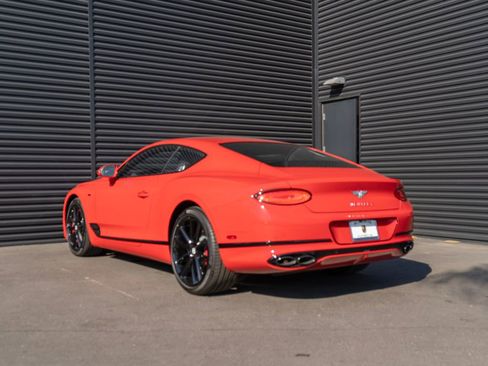 Used 2024 Bentley Continental GT AWD/4WD image 3