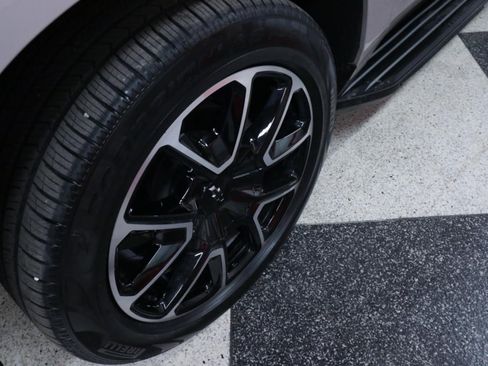 Used 2024 Chevrolet Tahoe RST w/ Luxury Package image 39