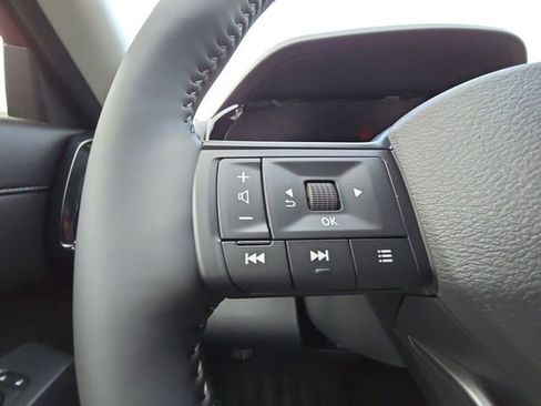 New 2026 Nissan Pathfinder SV image 11