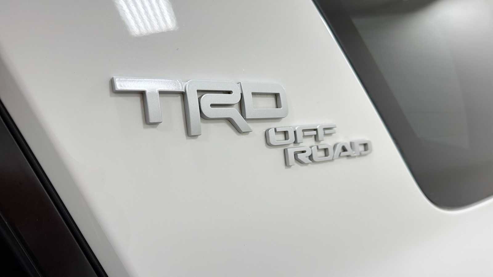 Certified 2020 Toyota 4Runner TRD Off-Road Premium w/ Moonroof Package AWD/4WD image 29