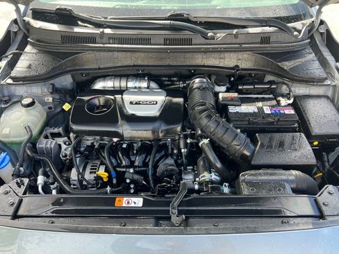 Used 2021 Hyundai Kona Limited AWD/4WD image 38